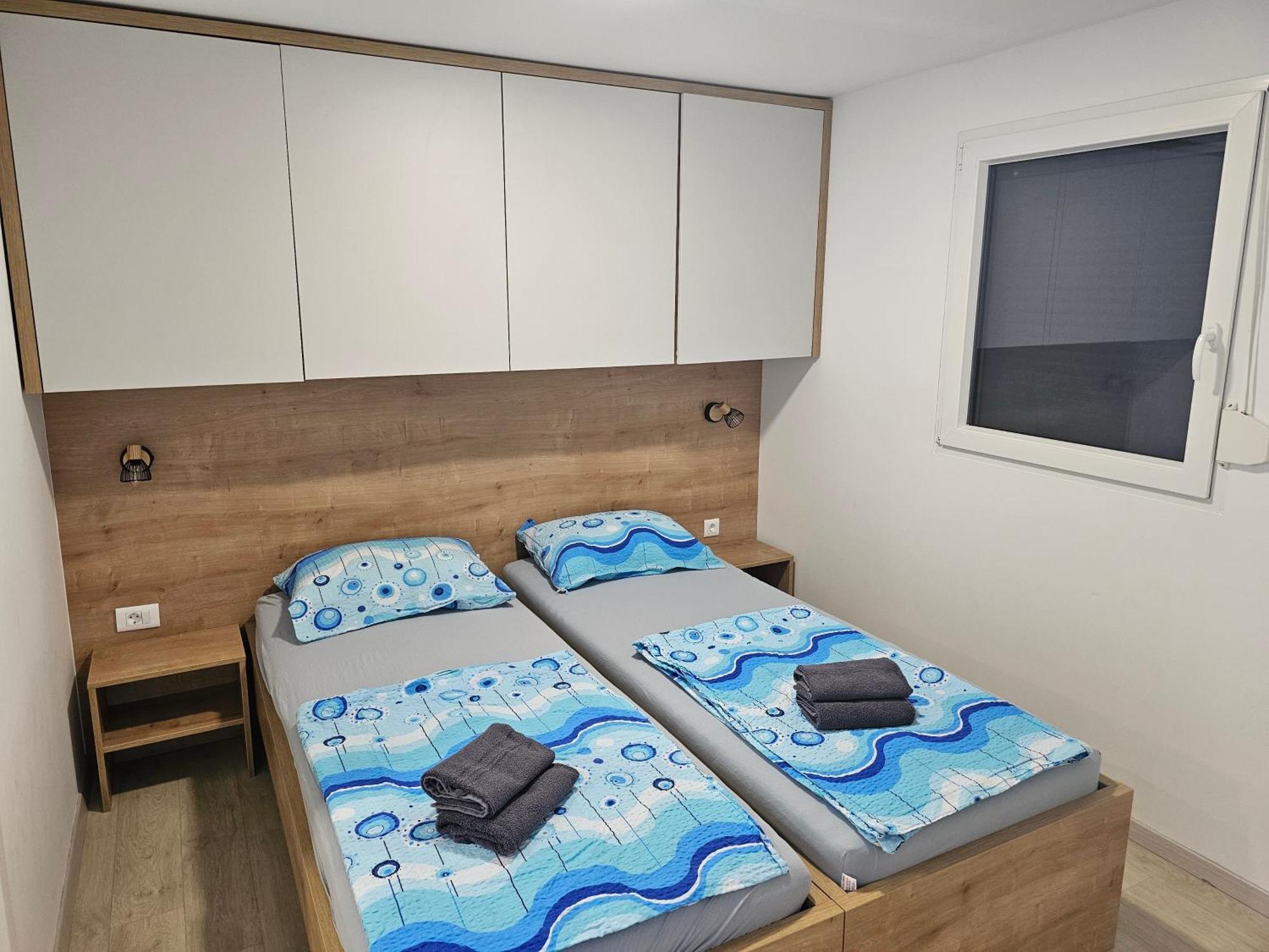 Mobile Home Tina Tisno Kültér fotó