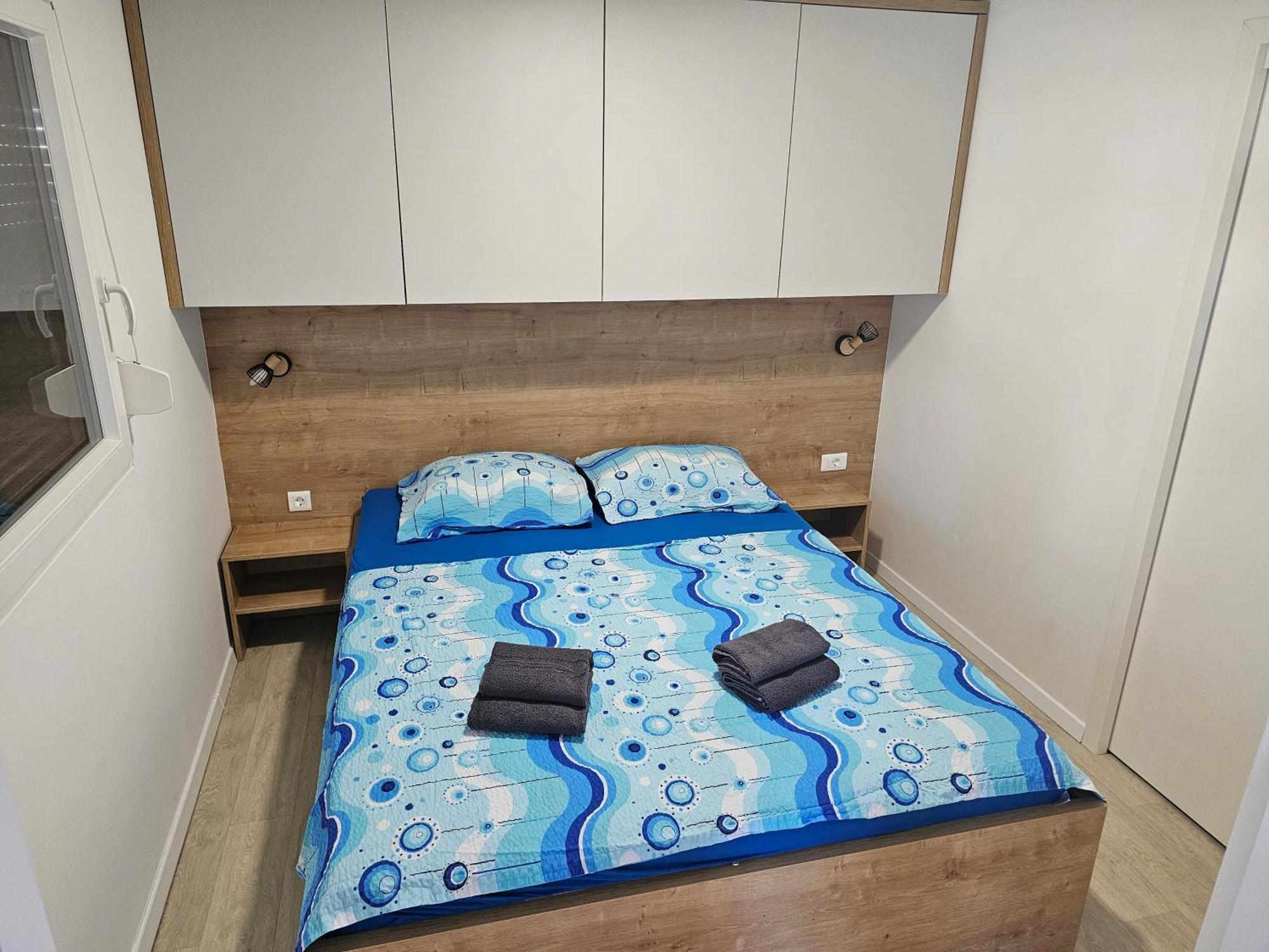 Mobile Home Tina Tisno Kültér fotó