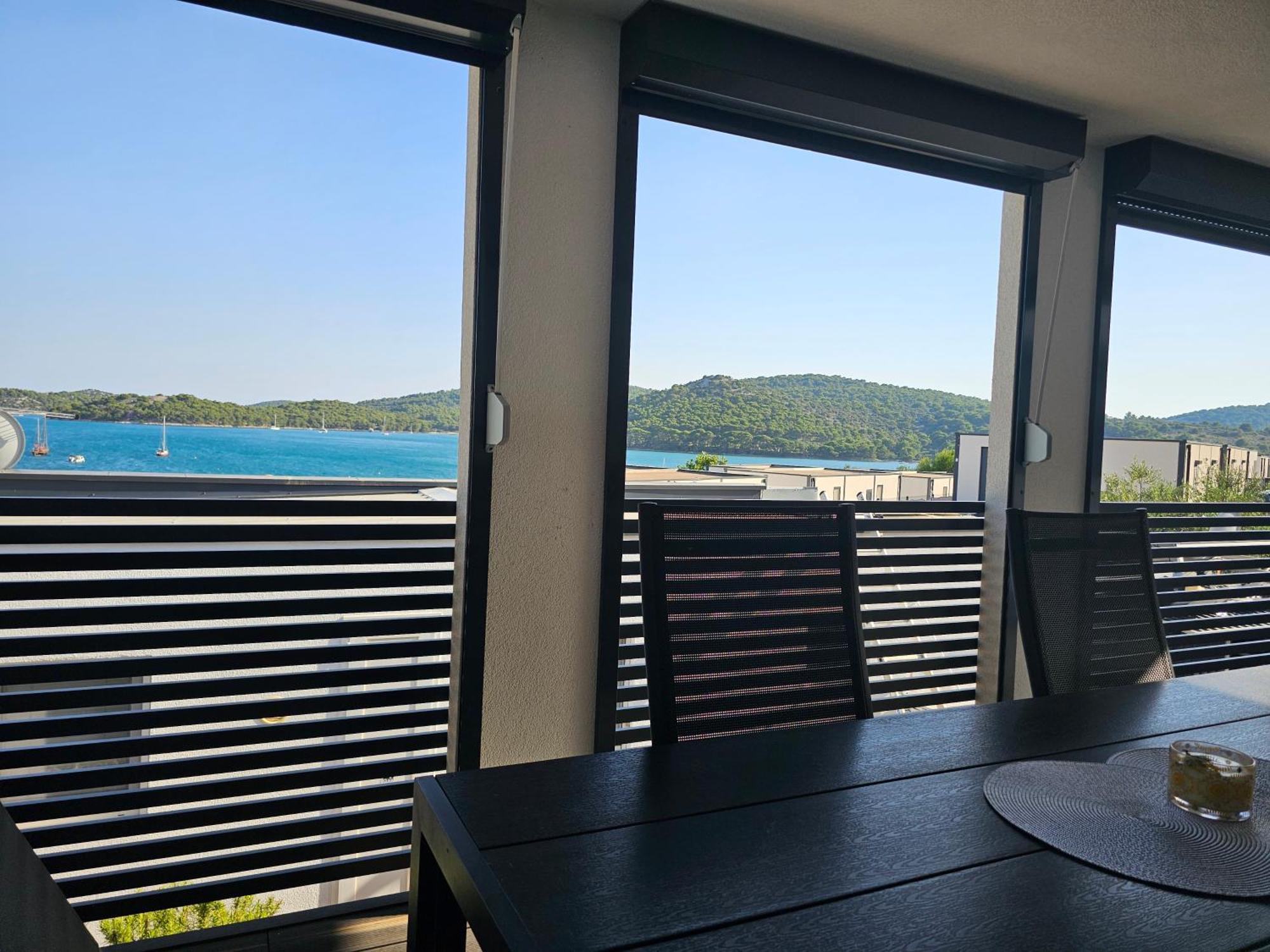 Mobile Home Tina Tisno Kültér fotó