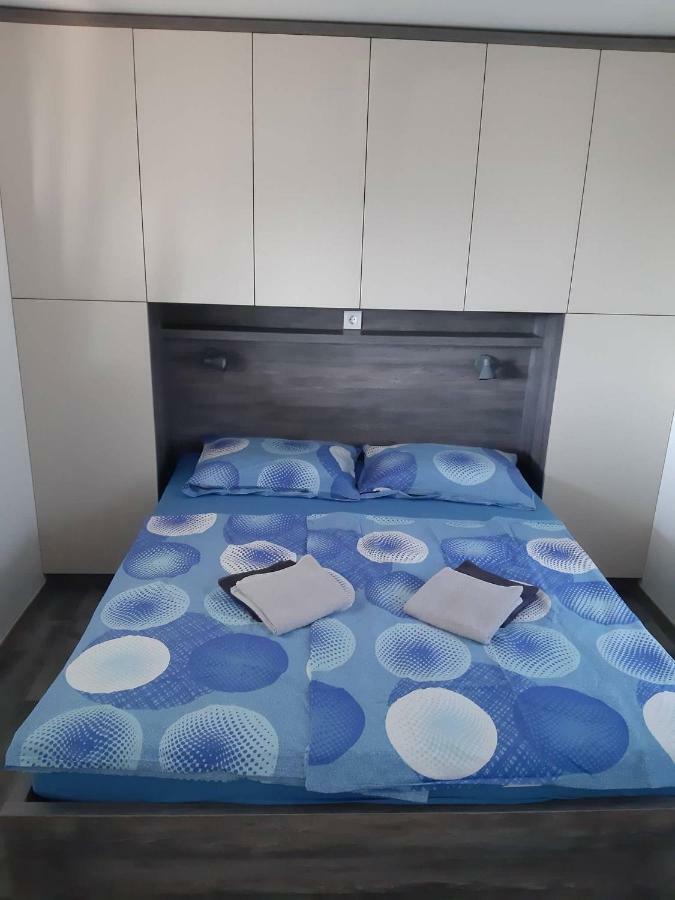 Mobile Home Tina Tisno Kültér fotó