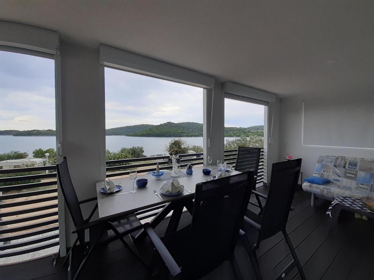 Mobile Home Tina Tisno Kültér fotó