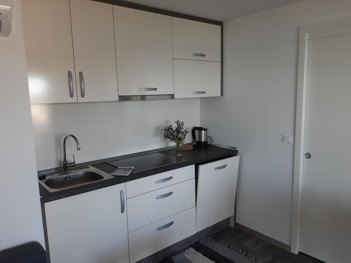 Mobile Home Tina Tisno Kültér fotó